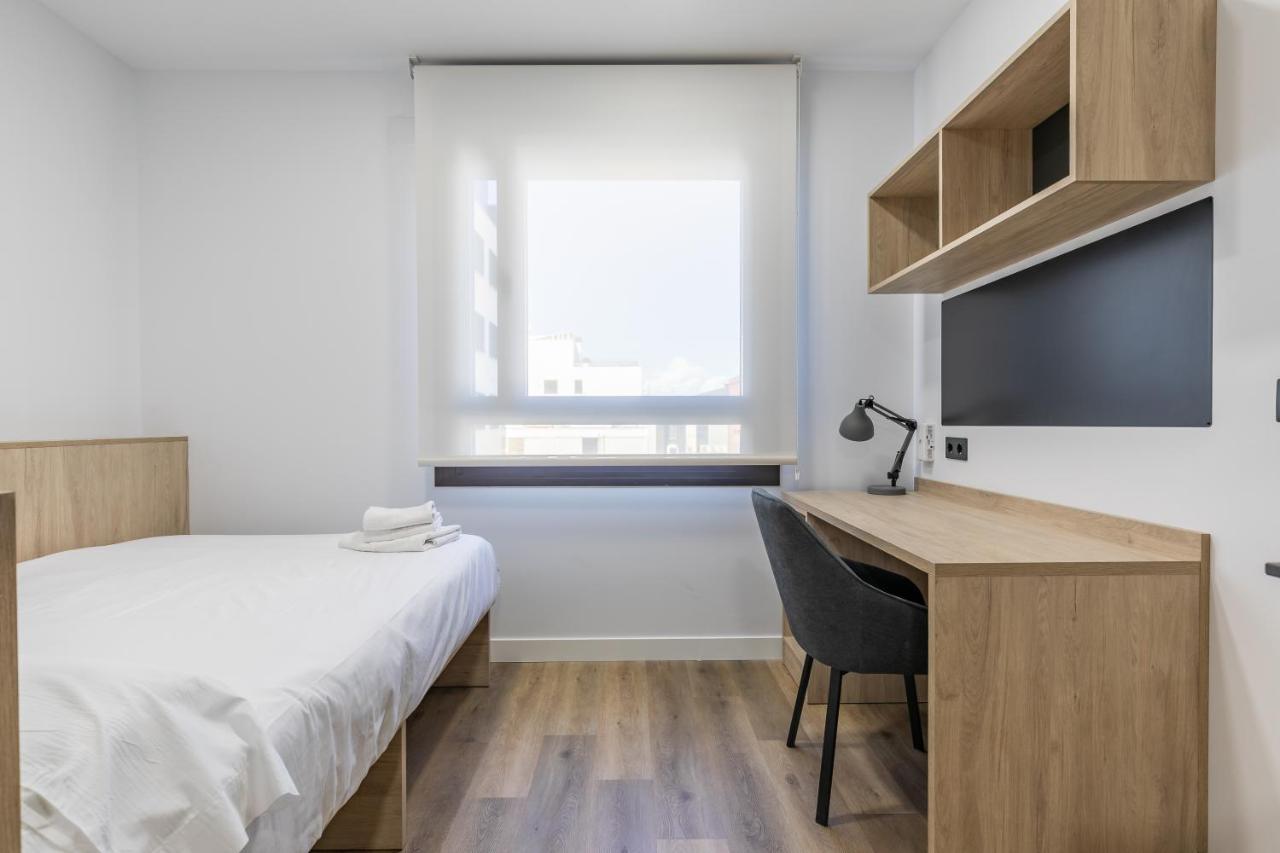 Micampus Xaudaro Student Residence Madrid Exterior photo
