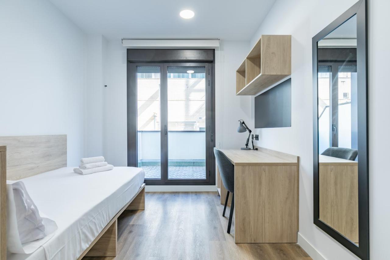 Micampus Xaudaro Student Residence Madrid Exterior photo